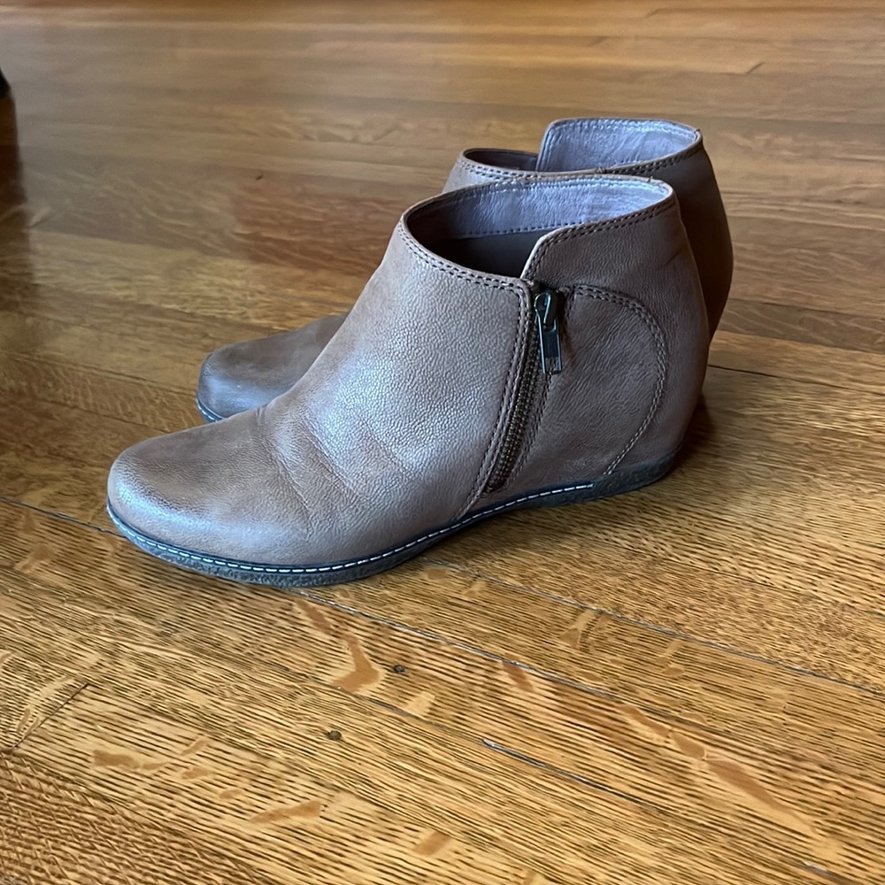 Dansko Leyla Wedge Bootie 38